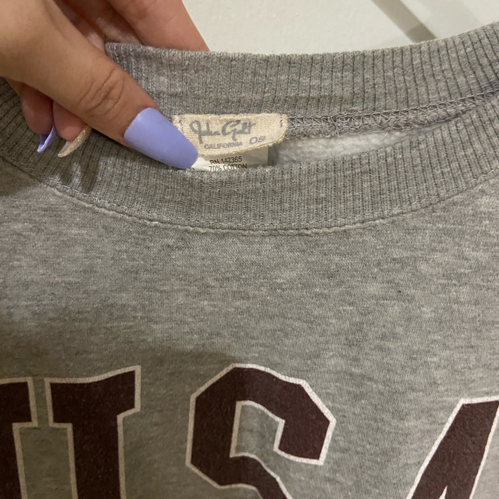 Brandy Melville USA Cropped Sweater